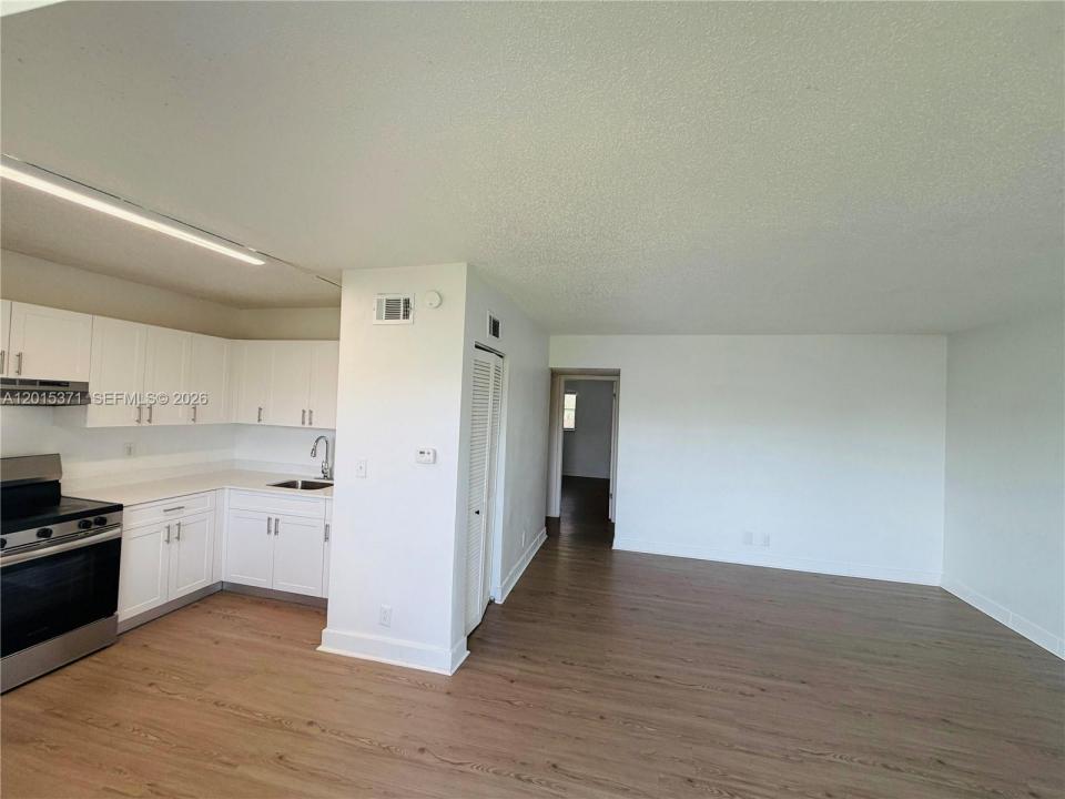 351 NW 42ND CT 205, Pompano Beach, Florida 33064, Stati Uniti