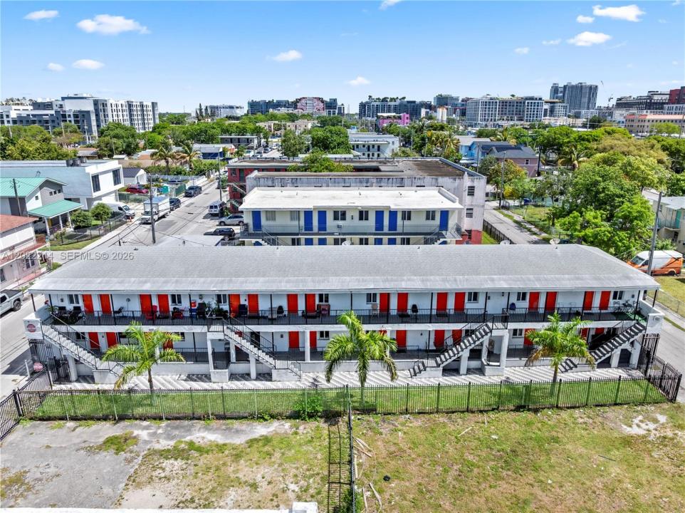 1829 NW 2nd Ct, Miami, Floride 33136, États-Unis