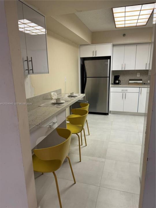 3600 Mystic Pointe Dr 208, Aventura, Floride 33180, États-Unis