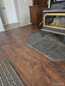 Hollister, Pinon Hills, Californie 92372, États-Unis