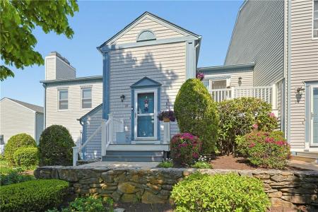 1 Willow Glen Circle 27, Warwick, Rhode Island 02889, USA