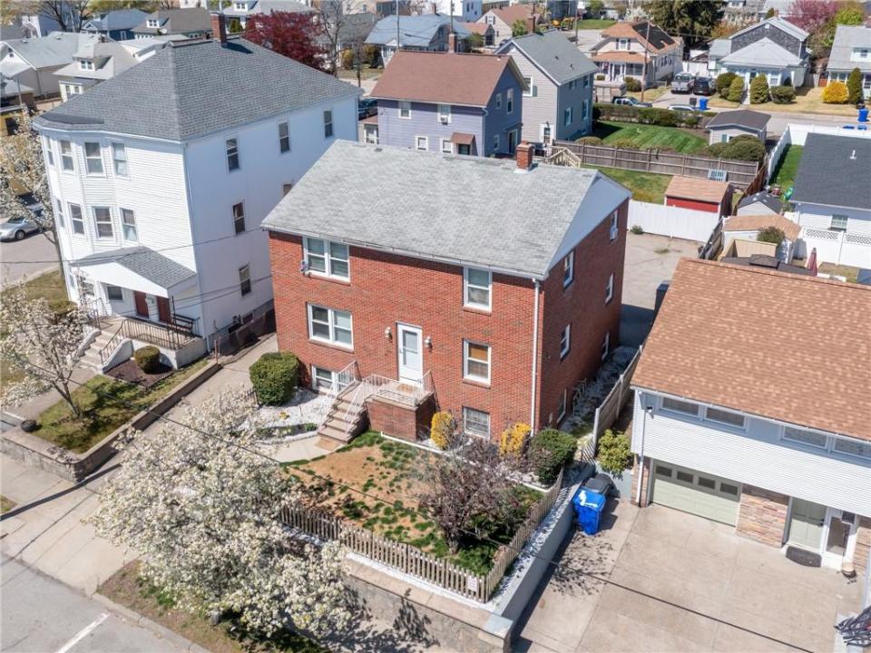 584 Armistice Boulevard, Pawtucket, Rhode Island 02861, USA