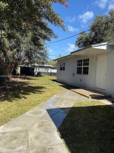 2345 NW 65th St, Miami, Florida 33147, USA