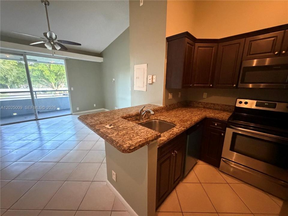 951 Lyons Rd 6206, Coconut Creek, Floride 33063, États-Unis