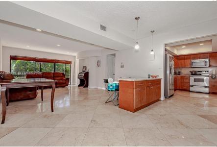 4000 N Hills Dr 29, Hollywood, Florida 33021, USA