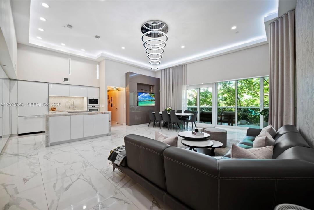 1800 S Ocean Dr 310, Hallandale Beach, Floride 33009, États-Unis