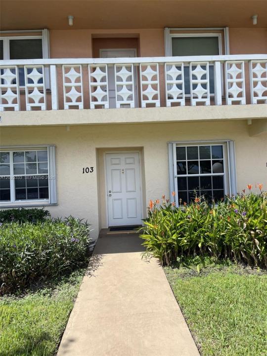 1640 NW 19th Ter 103, Delray Beach, Florida 33445, USA