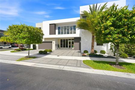 7525 NW 103rd Pl, Doral, Florida 33178, USA