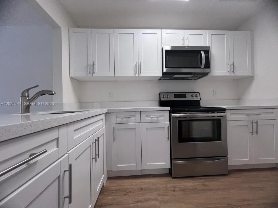 2570 W 67th Pl 21-2, Hialeah, Florida 33016, Stati Uniti