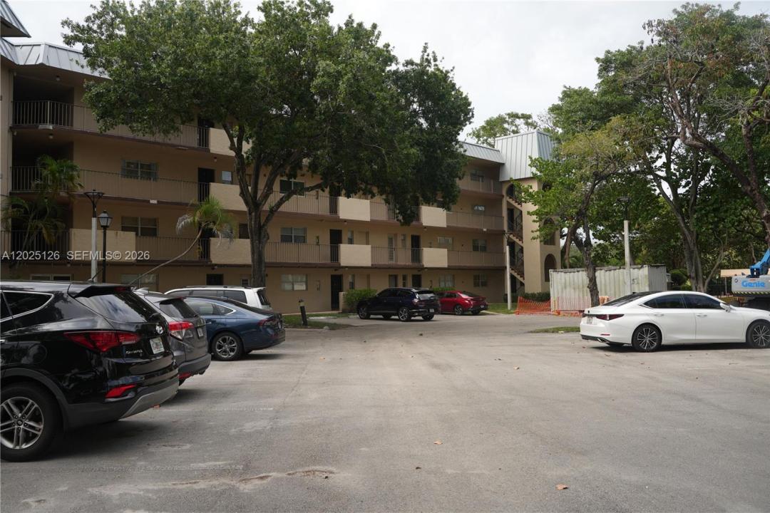 6001 N Falls Cir Dr 203, Lauderhill, Florida 33319, Stati Uniti
