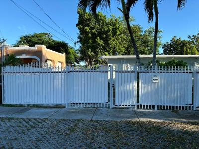 2359 NW 32nd St, Miami, Florida 33142, USA