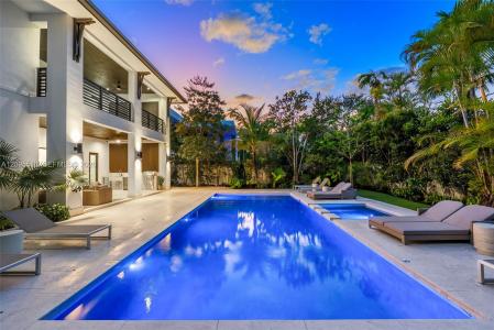 5753 SW 31st St, Miami, Florida 33155, USA