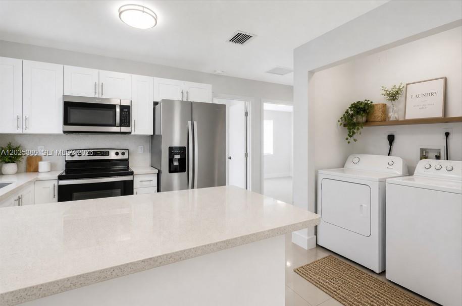 1180 NW 67th St 2, Miami, Florida 33150, USA