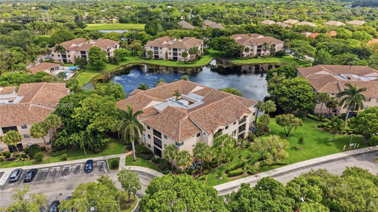 4111 Coral Tree Cir 327, Coconut Creek, Floride 33073, États-Unis