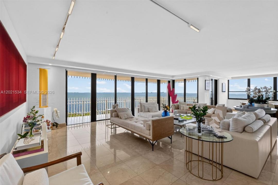 2 Grove Isle Dr B801-802, Miami, Florida 33133, Stati Uniti