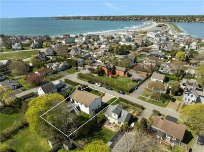11 Renfrew Avenue, Middletown, Rhode Island 02842, USA