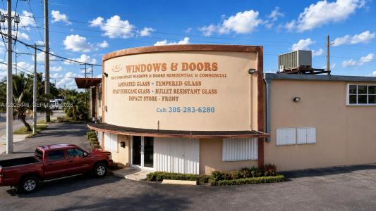 455 E 10th Ave, Hialeah, Florida 33010, USA