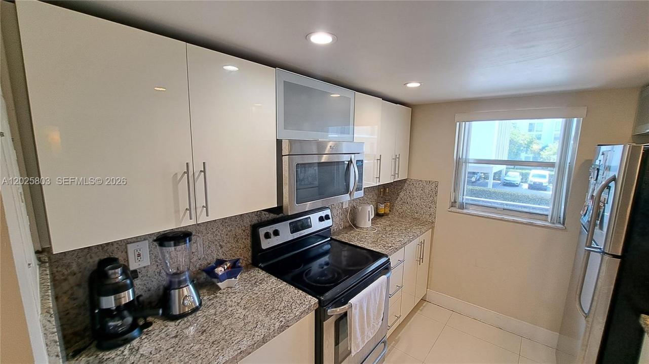 201 178th Dr 209, Sunny Isles Beach, Flórida 33160, Estados Unidos