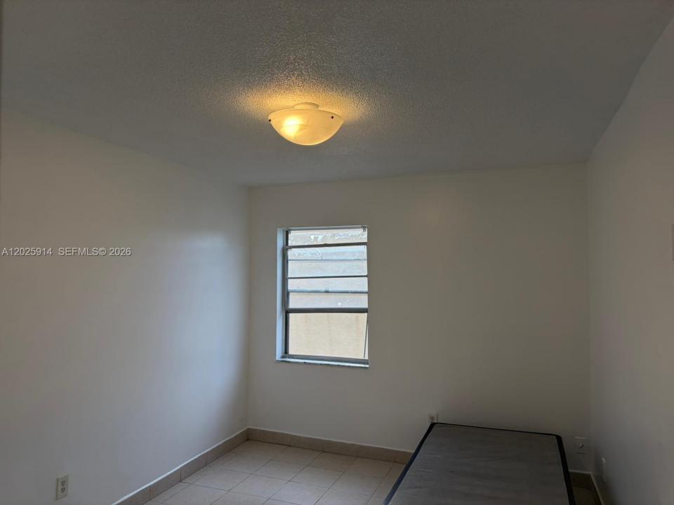 6820 W Flagler St 212, Miami, Floride 33144, États-Unis