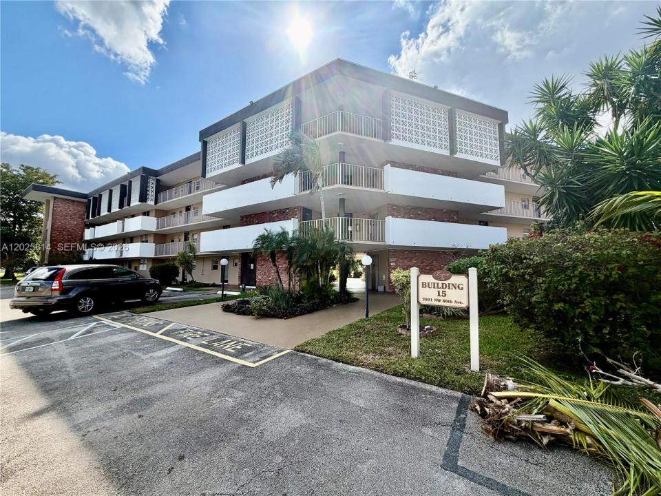 2901 NW 46th Ave 304, Lauderdale Lakes, Florida 33313, Stati Uniti