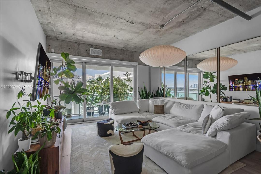 1000 West Ave PH23, Miami Beach, Florida 33139, USA