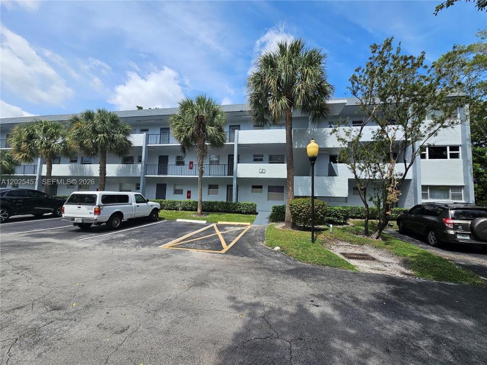 8380 Sands Point Blvd J110, Tamarac, Florida 33321, Stati Uniti