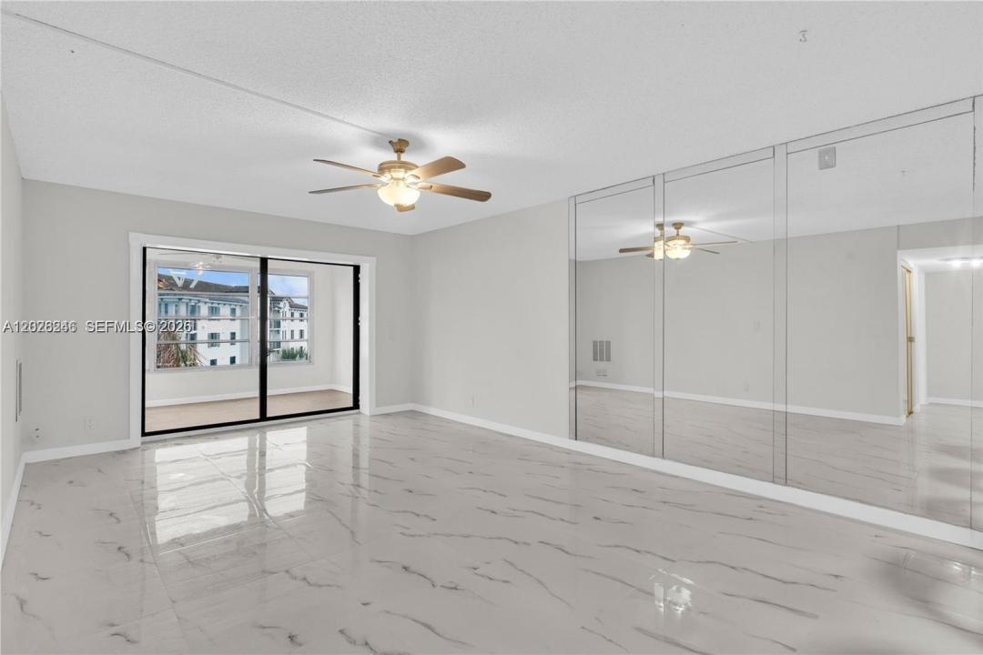 9355 SW 8th St 425, Boca Raton, Floride 33428, États-Unis