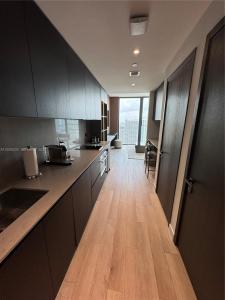 20 NE 11th St 3405, Miami, Florida 33132, USA