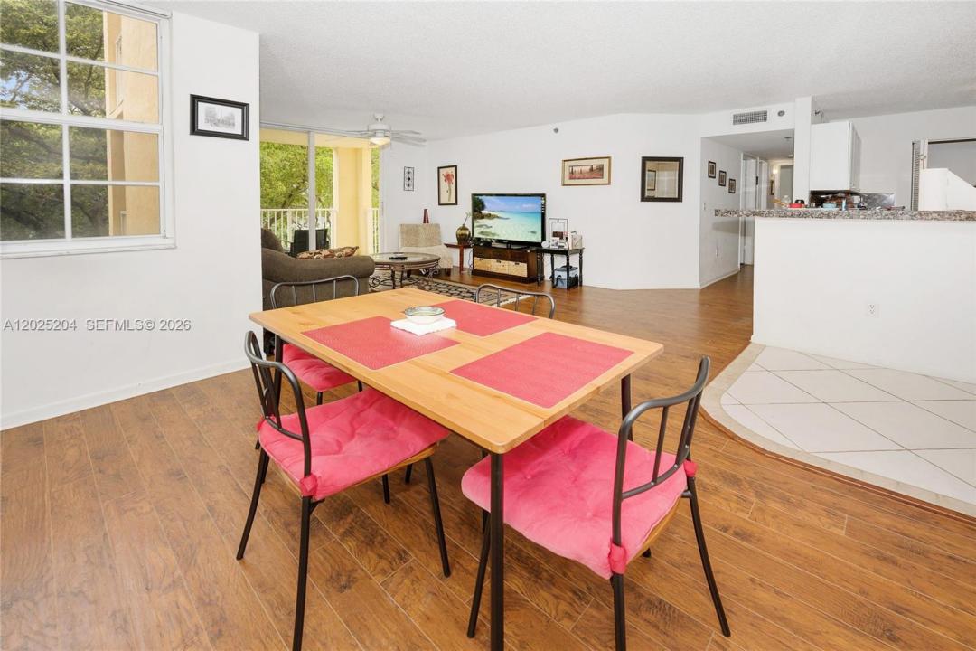 19555 E Country Club Dr 8408, Aventura, Floride 33180, États-Unis