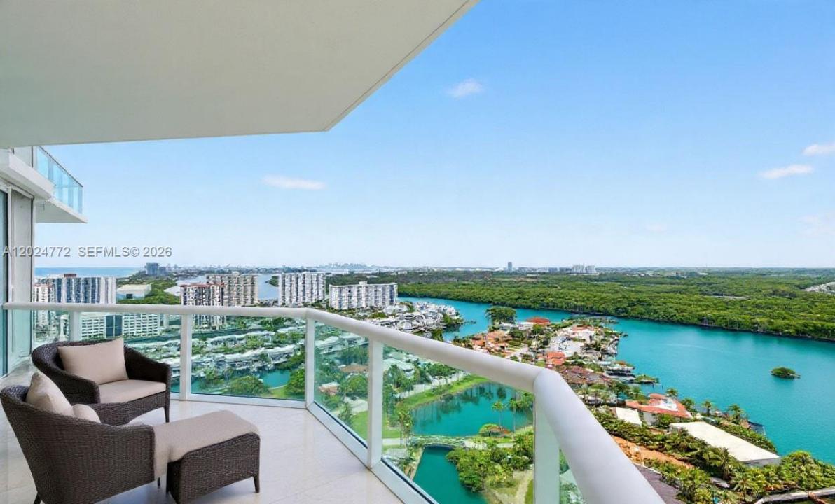 16500 Collins Ave TS-3, Sunny Isles Beach, Florida 33160, USA