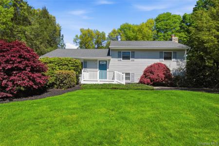 32 Meadow Ridge Road, Patterson, ニューヨーク 10509, アメリカ合衆国
