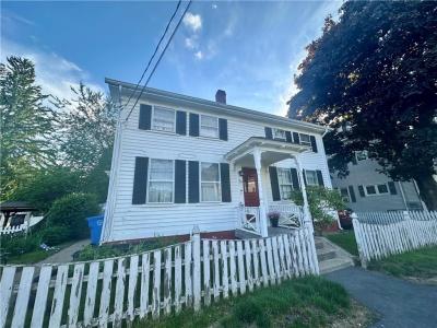 26 Pleasant Street, Lincoln, Rhode Island 02865, USA
