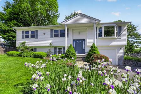 2 Garner Avenue, Johnston, Rhode Island 02919, États-Unis