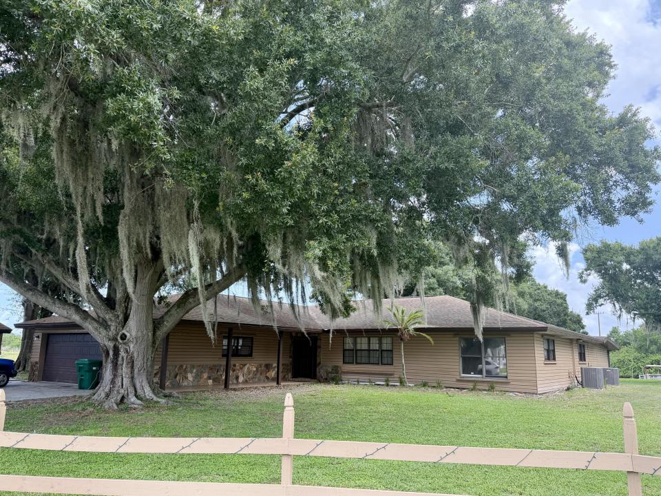 1631 SE 24th Boulevard, Okeechobee, Florida 34974