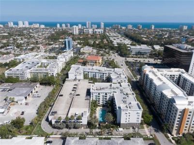 2421 NE 65th St 408, Fort Lauderdale, Florida 33308, USA