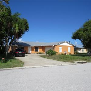 9051 SE Eagle Ave, Hobe Sound, Florida 33455, USA