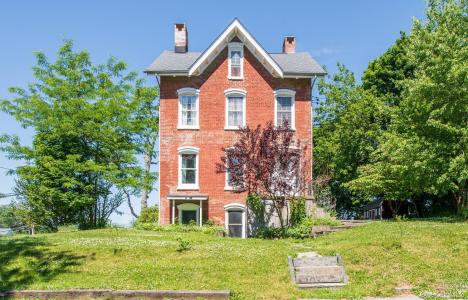 33 Cliff Street, Beacon, New York 12508