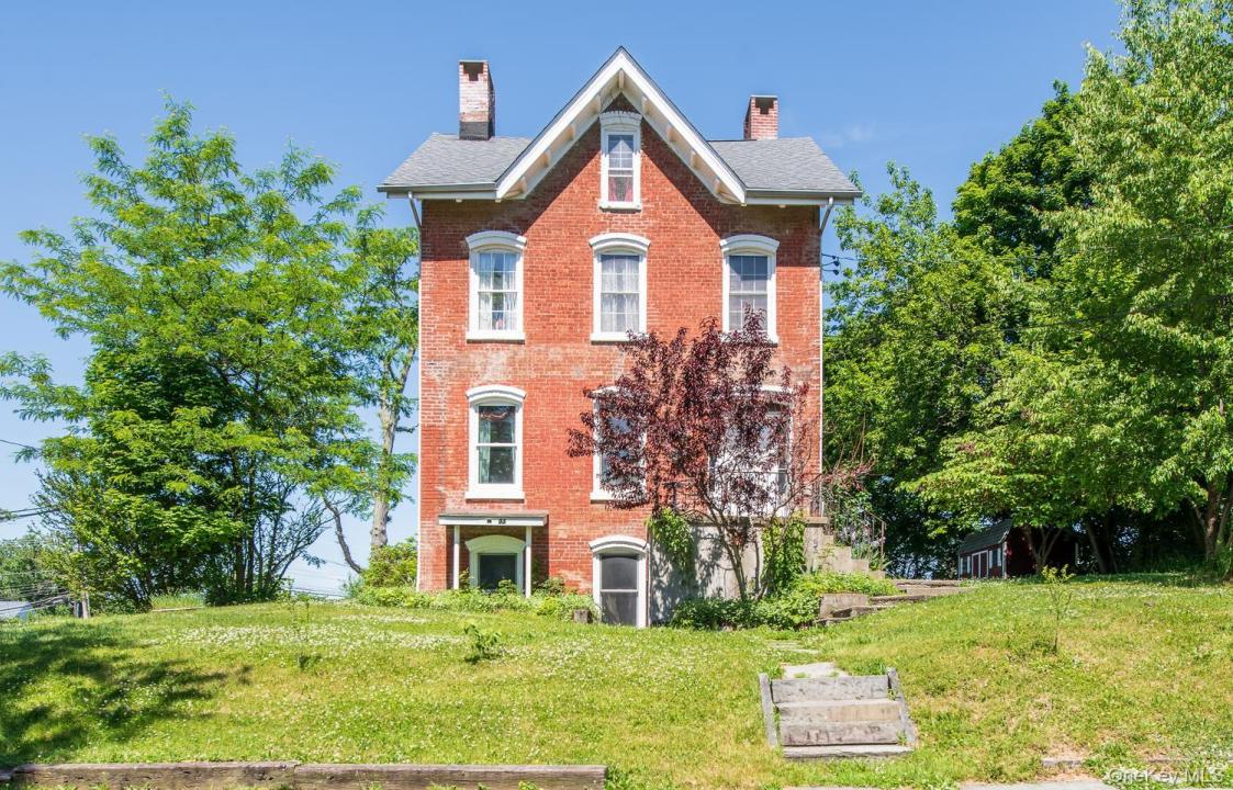 33 Cliff Street, Beacon, New York 12508
