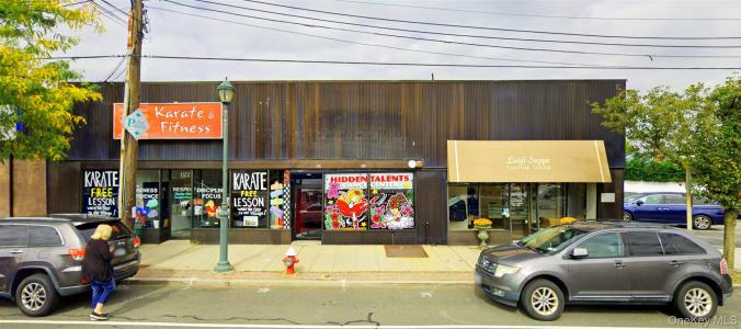 118-122 Hillside Avenue, North Hempstead, New York 11596, HOA KỲ