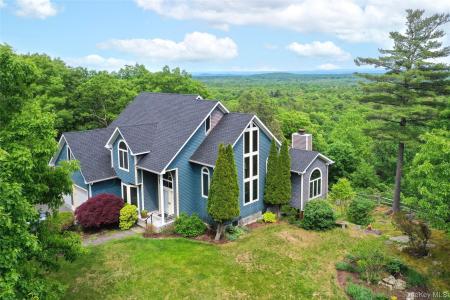 828 Saugerties Woodstock Road W, Saugerties, New York 12477, USA