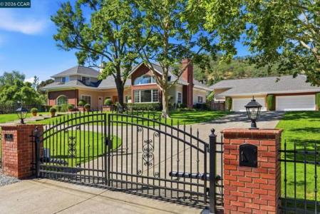 Pine Creek Rd, Walnut Creek, California 94598, Stati Uniti