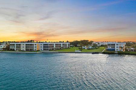 100 Waterway Road E305, Tequesta, Floride 33469, États-Unis