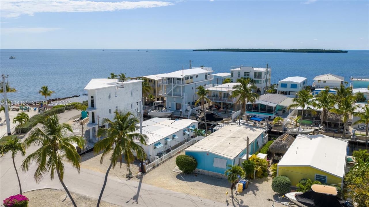 205 Humpty Dumpty Dr, Key Largo, Florida 33037, USA