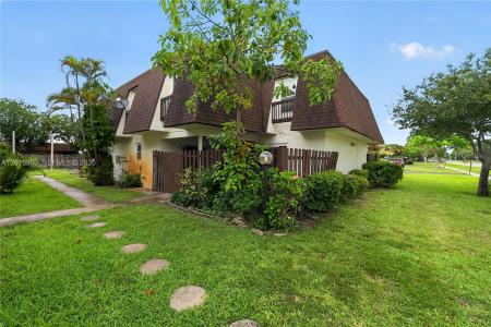 7913 Tam Oshanter Blvd 0, North Lauderdale, Florida 33068, USA