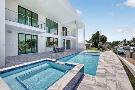 2751 NE 22nd Ct, Pompano Beach, פלורידה 33062, ארצות הברית של אמריקה 