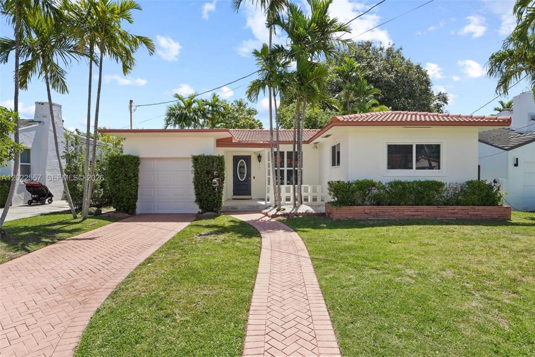 8927 Carlyle Ave, Surfside, Flórida 33154, Estados Unidos