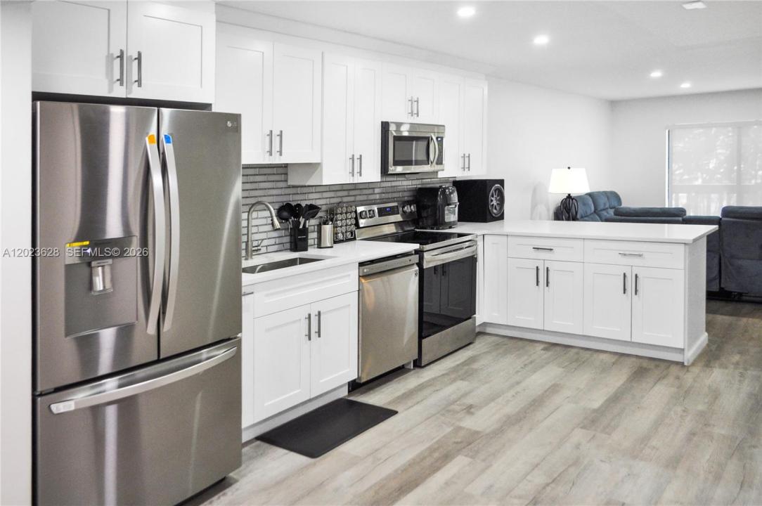 1021 Mockingbird Ln 202, Plantation, Florida 33324, USA