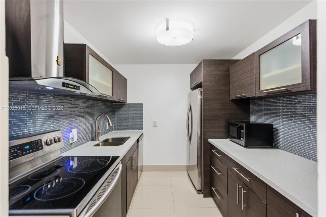 3625 N Country Club Dr 402, Aventura, フロリダ 33180, アメリカ合衆国