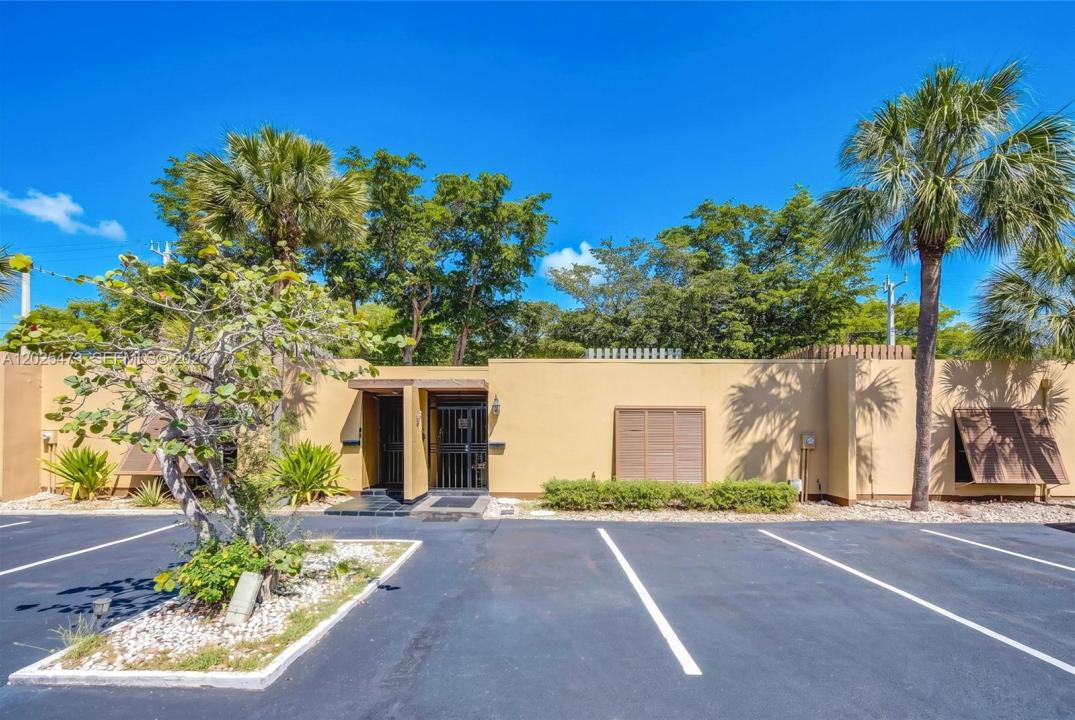 6705 Kingsmoor Way, Miami Lakes, Floride 33014, États-Unis