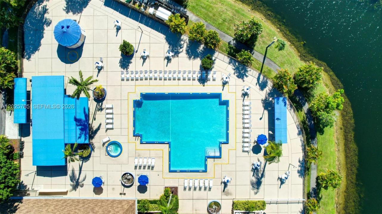10145 Sunrise Lakes Blvd 403, Sunrise, Florida 33322, Stati Uniti